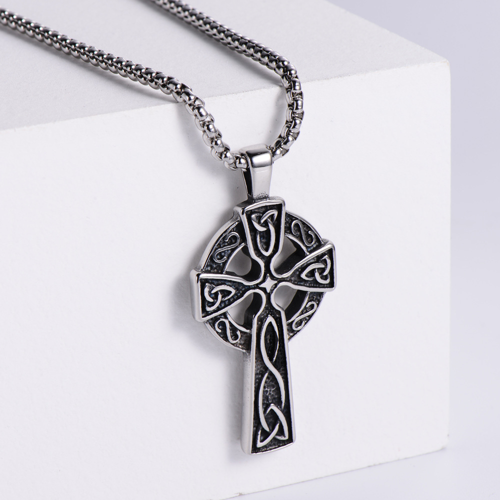 Yiwu DAICY jewelry Factory direct sale Vintage gothic mens Latest Trendy stainless steel Celtic knot cross pendant