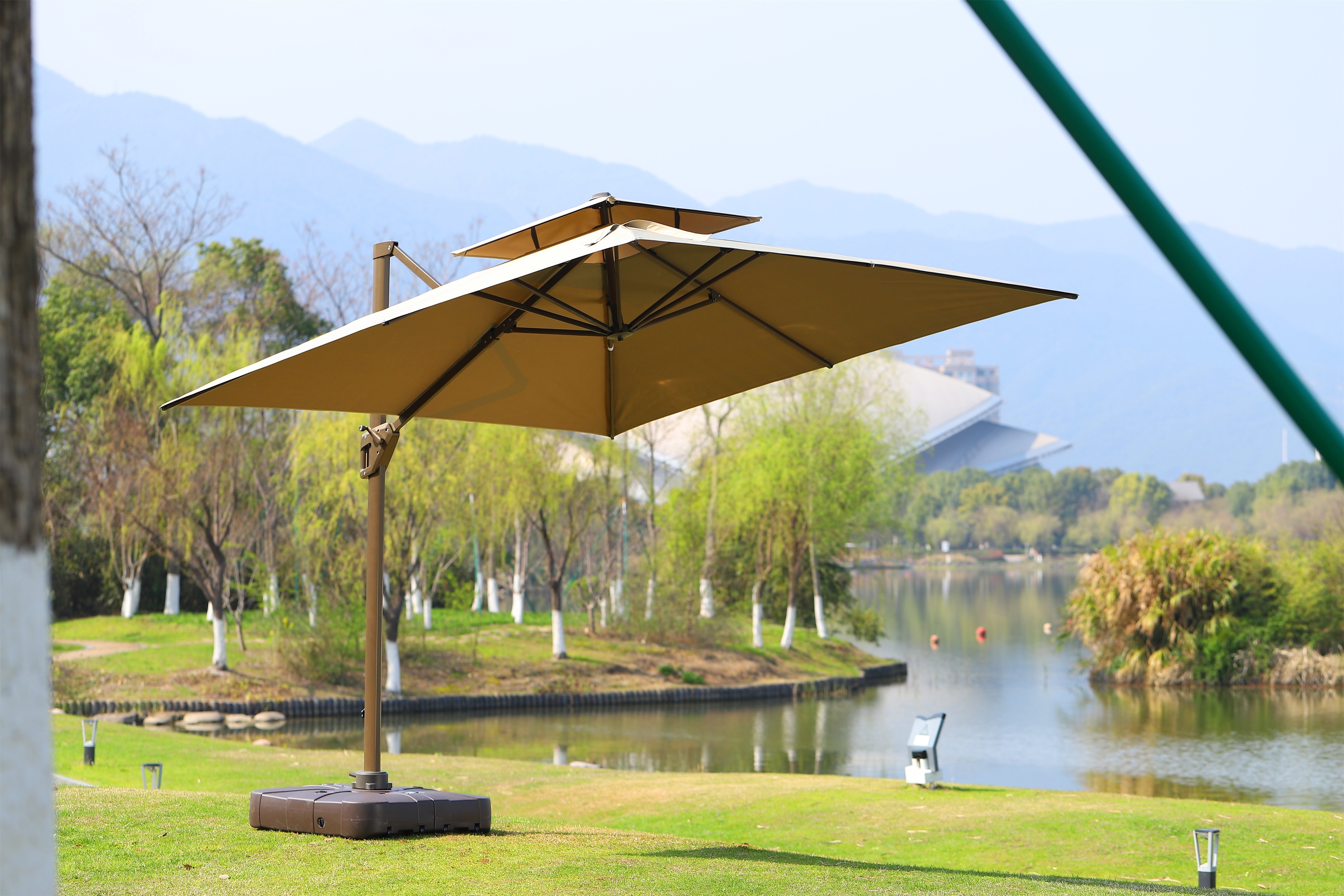 Aluminum Umbrella Parasol Patio Sun Umbrella Garden Outdoor UV Protective Terrace Cantilever Hang Umbrellas