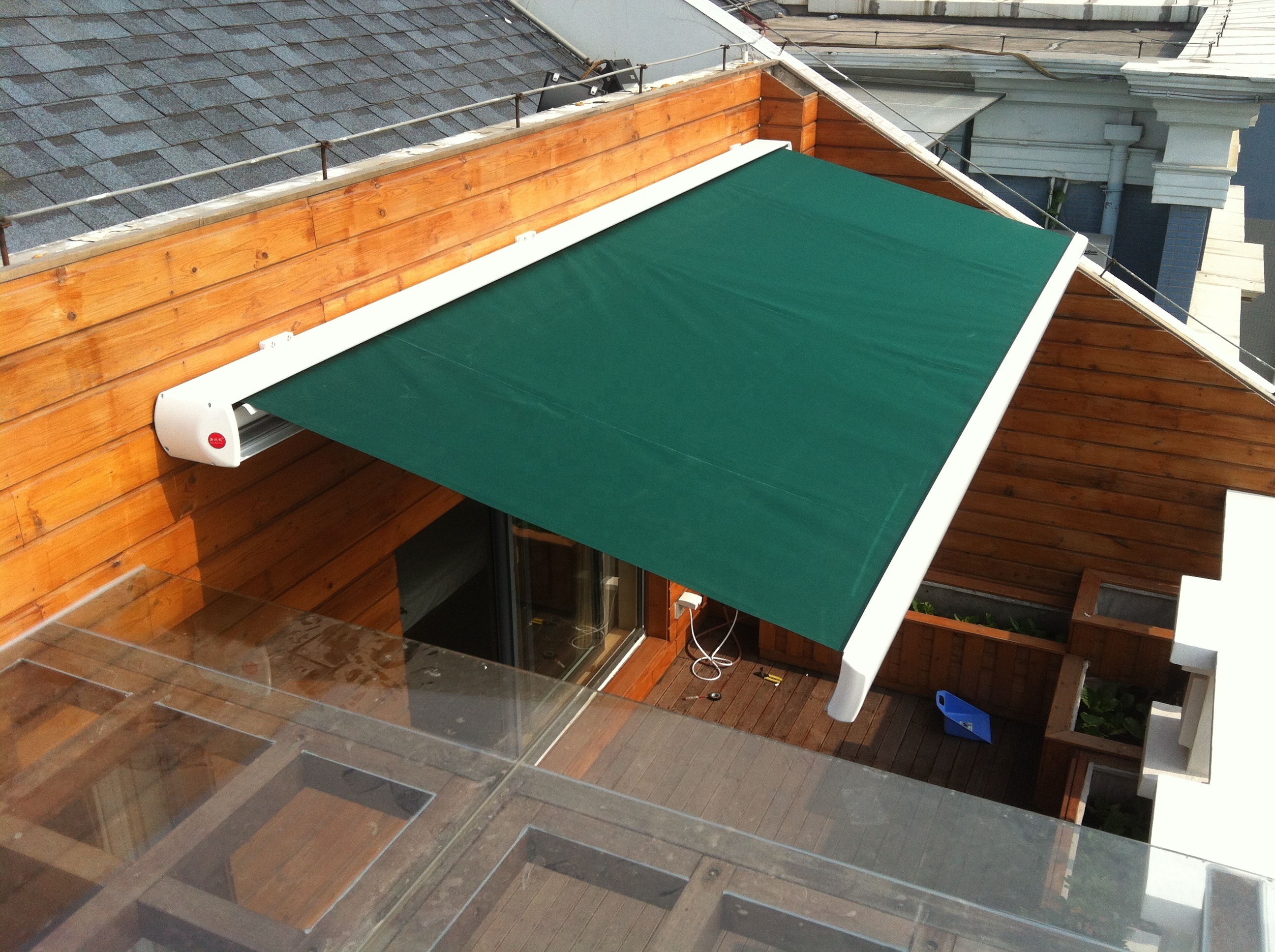 Motorized Uv Polyester Retractable Patio Awnings Retractable Canopies Sunshade Shelter Adjustable Terrace Outdoor Shade