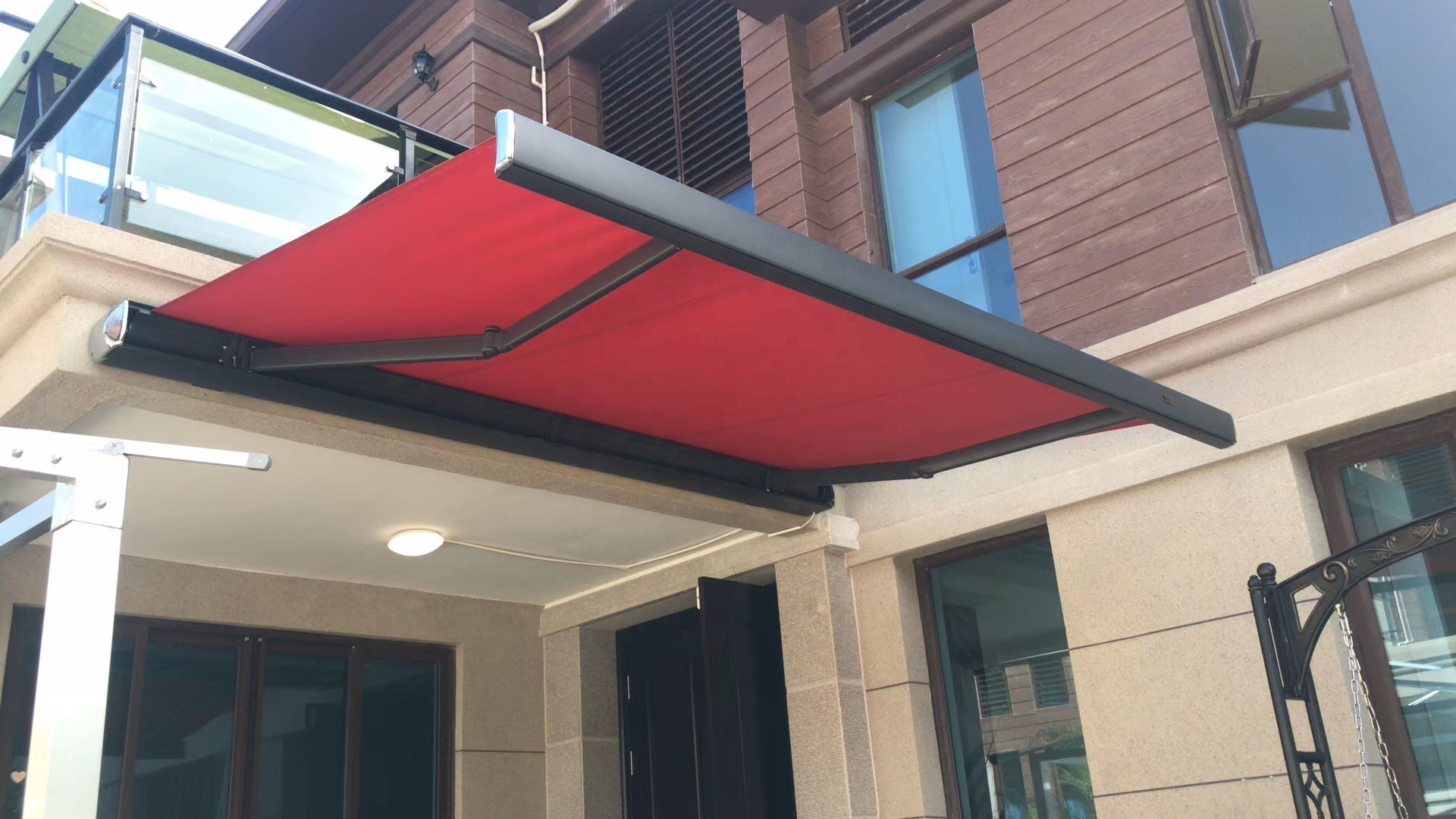 Outdoor Sunshade Automatic Retractable Side Awning/Aluminum Rolling Awning Door Canopy Auvent