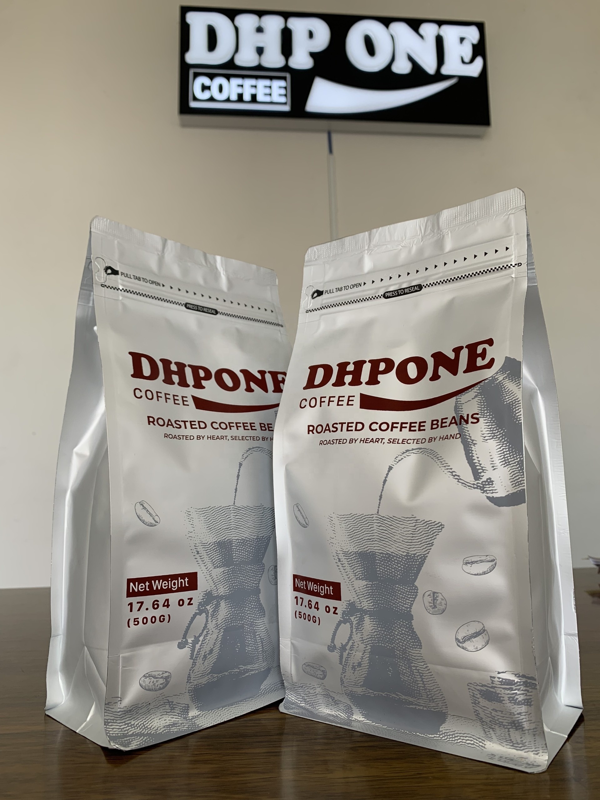 DHPONE roasted coffee bean 20% Arabica 80% Robusta made in Vietnam packing 500gram use by phin filter or coffee machine