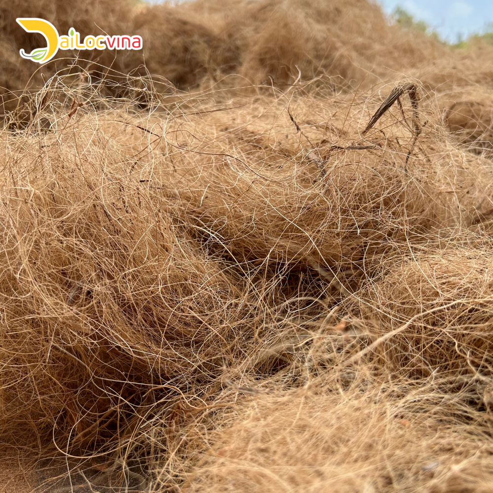 COCONUT COIR FIBER FOR EXPORTING MADE IN VIETNAM WITH BEST RATE AND MOISTURE