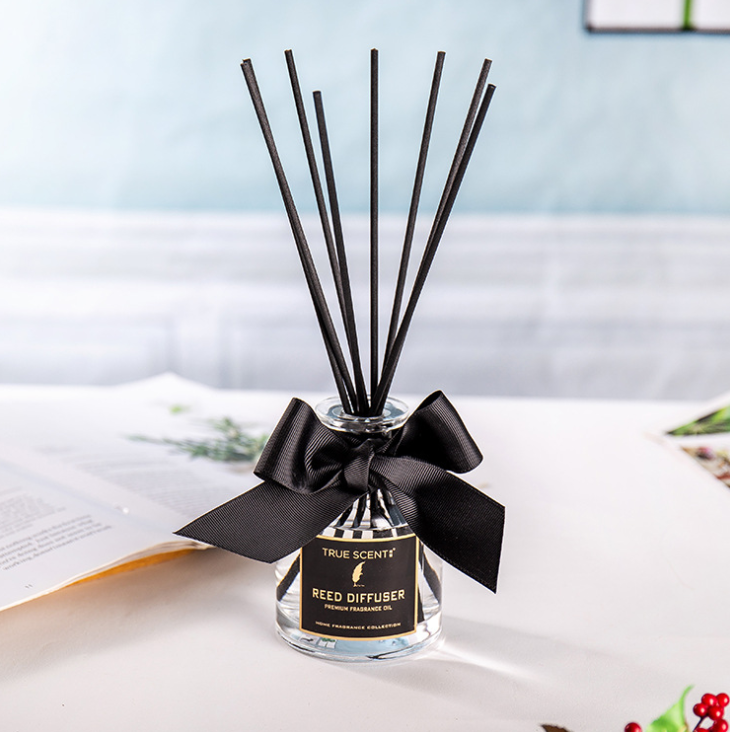 Hot popular High-end 220ml no fire aromatherapy Reed diffuser Transparent with changeable scents