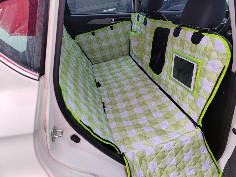 Durable Dog Car Seat Cover for Back Seat 100% Waterproof Scratchproof Dog Seat Cover with Mesh Window