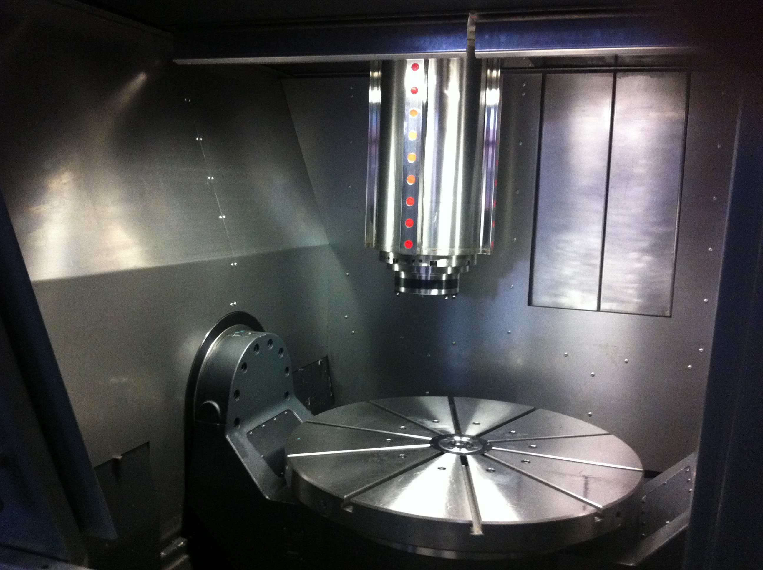 DHW210 Machining Centre Fanuc 5 axis CNC Vertical and Horizontal Machining Center Fresadora