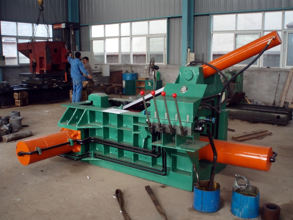 factory 200 Tons Cylinders Scrap Metal Baler Machine / 125t Waste Metal Baling Machine Price,baling size 300*300mm