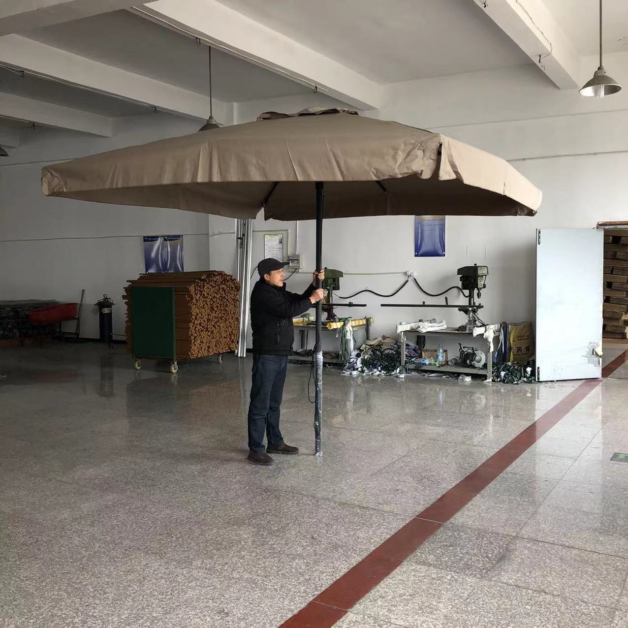 Rectangular Market Umbrella Patio Umbrella with Push Button Tilt Courtyard Parasol Sun Umbrella Outdoor Furniture Modern 1m 210D