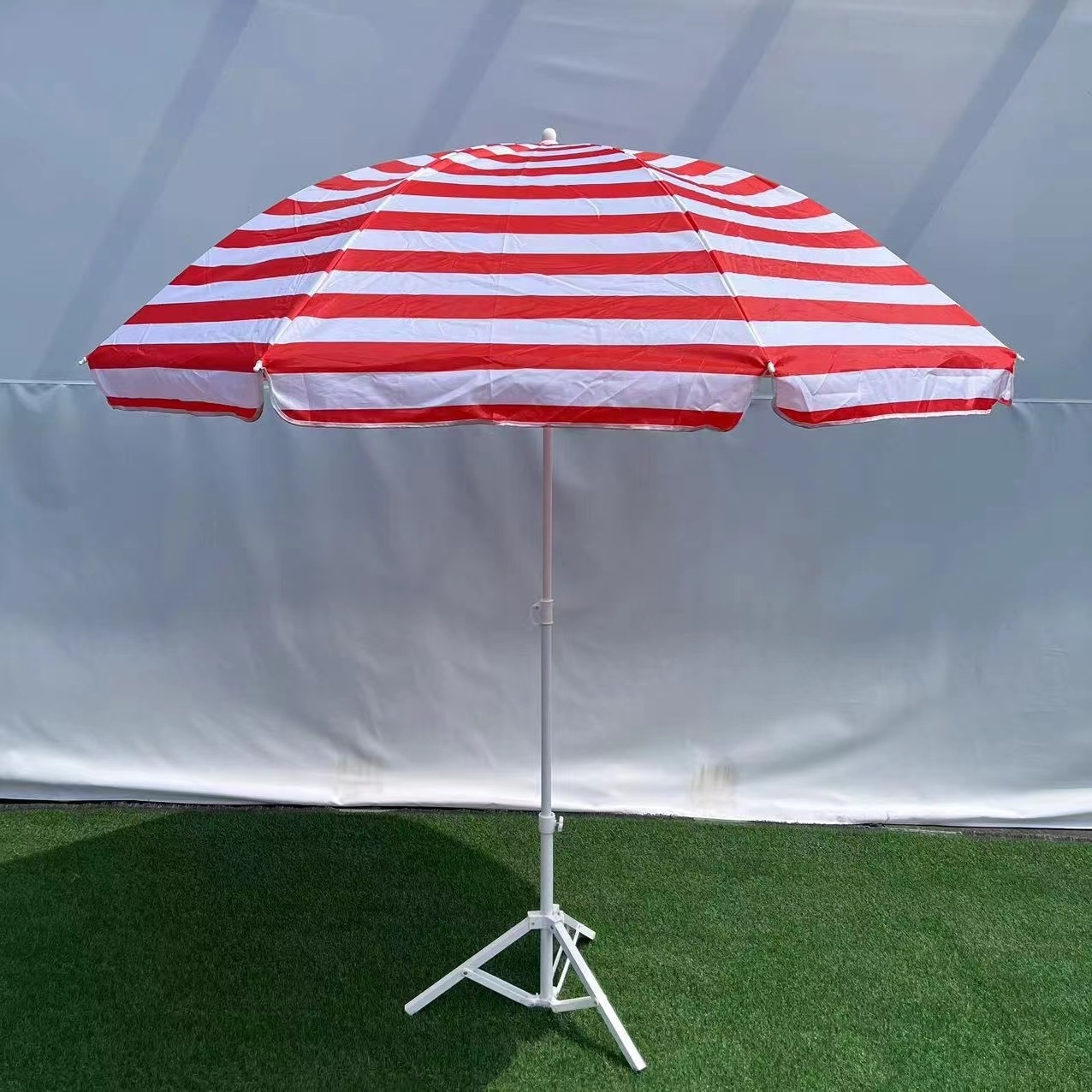 Clearance Sale of Stock Outdoor Sunshade Outdoor Furniture Modern Beach Umbrella Big Umbrella Parasol Umbrellas Aluminum Pole