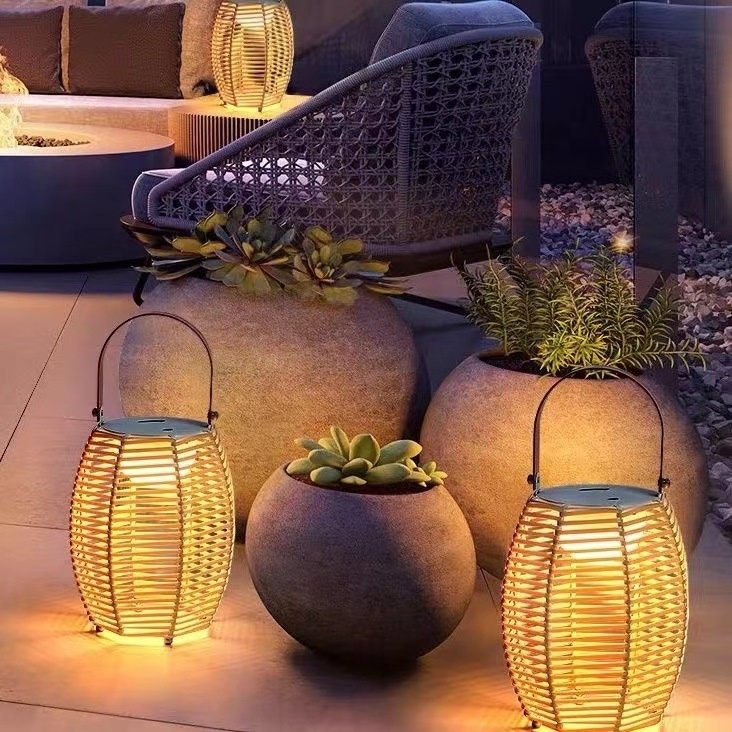 Wholesale Modern Small Nightstand Handwoven  Natural Rattan solar outdoor rechargeable battery Table Lamp