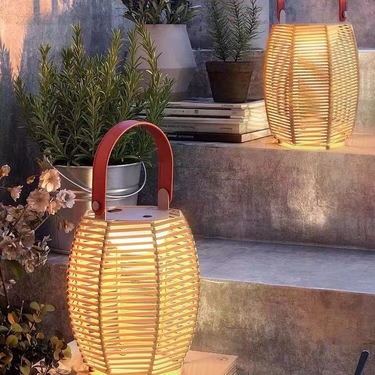 Wholesale Modern Small Nightstand Handwoven  Natural Rattan solar outdoor rechargeable battery Table Lamp