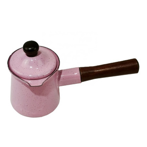 European Enamel Classic Pink Coffee Pot Diversion Mouth Kitchenware Cooking Pot Coffee Warmer Pot with Wood Handle