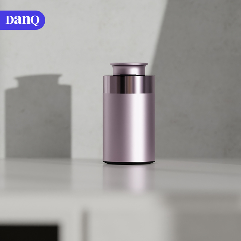 DANQ New Product Smart Car Air Diffuser Automatic Control Aroma Diffuser Wholesale Car Diffuser