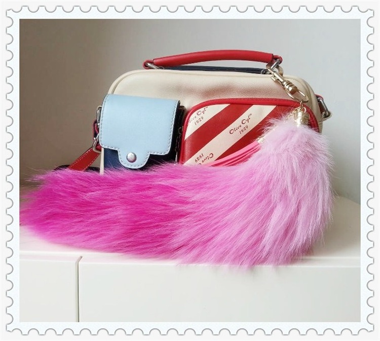 2023 hot selling 100% fox fur pendant fashion gradient fox tail with tassel bag pendant pendant mobile phone chain