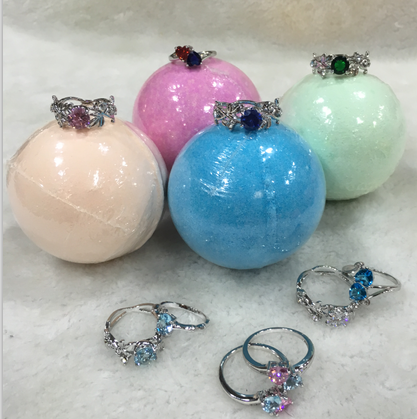 wholesale heart bath bomb balls 2 for kids with surprise toys inside surprise jewelry bath bomb packaging with ring inside