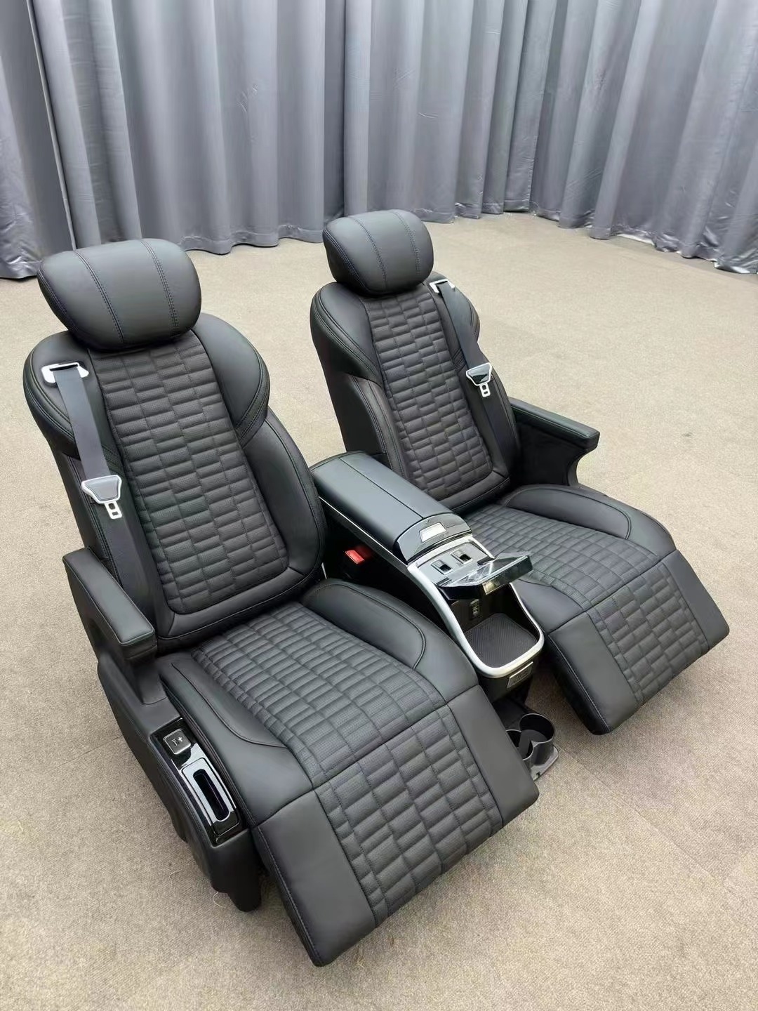 2023 New Design Auto Parts Electric Seat Rear Seat with Car Refrigerator For Cadillac Escalade