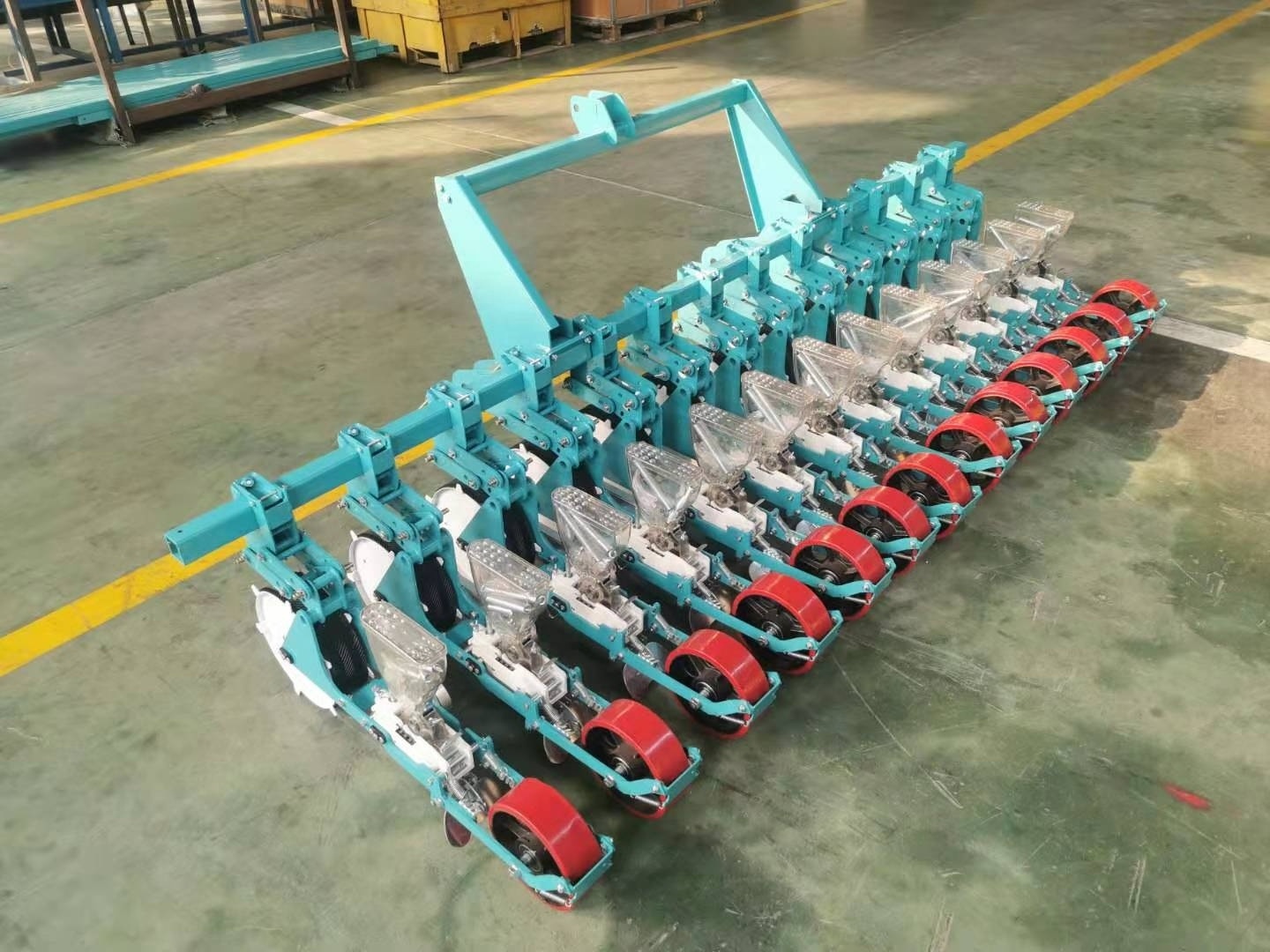 Tractor mounted equipment 8 row vegetable automatic carrot onion planter