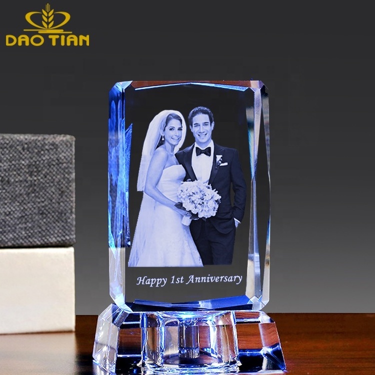 Customized crystal cube 3d laser engraving Gifts with rotating crystal light base led for romantic Wedding Anniversary gift