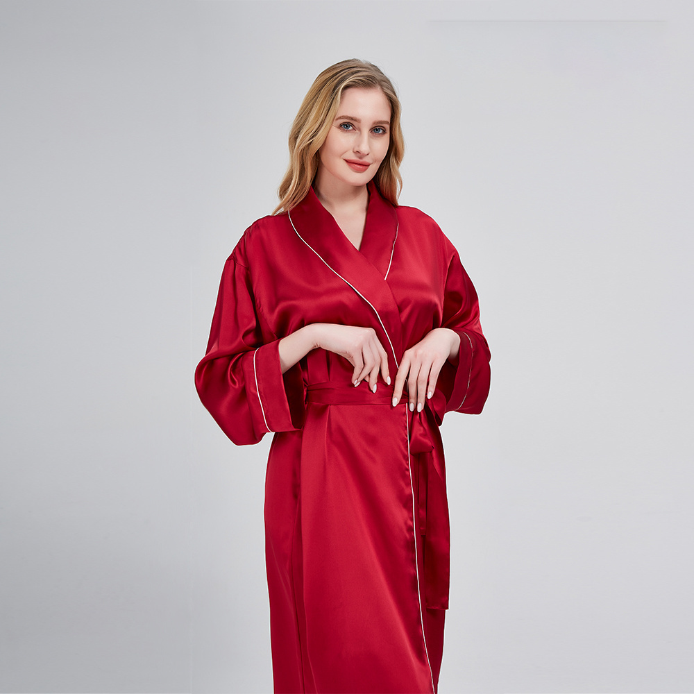 Wholesale 2022 Luxury bathrobe 100% silk kimono robes for women silk summer pajamas