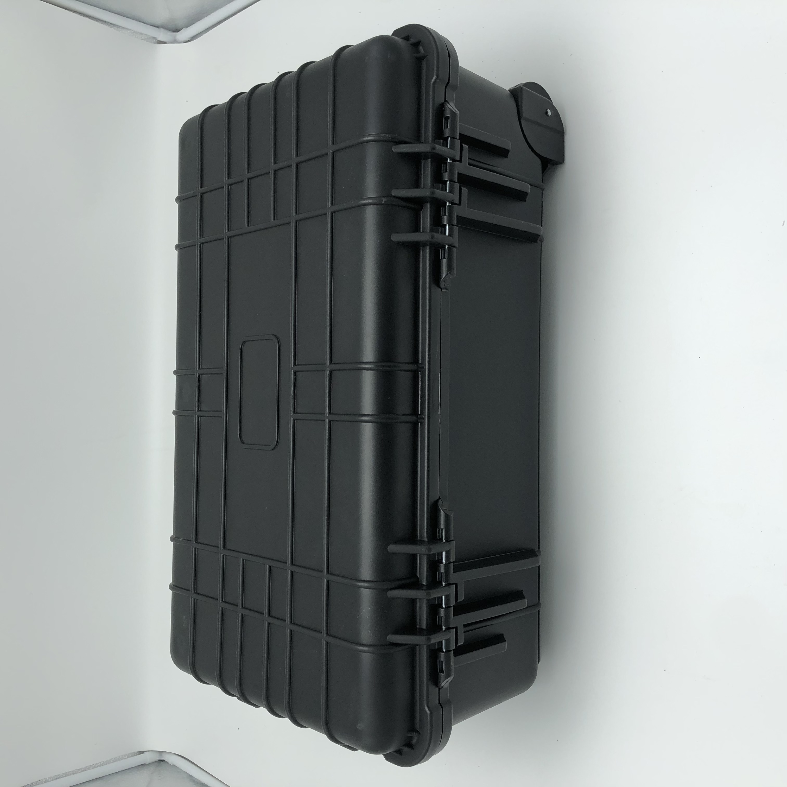 1510 foam padded hard plastic case with the organizer pockets