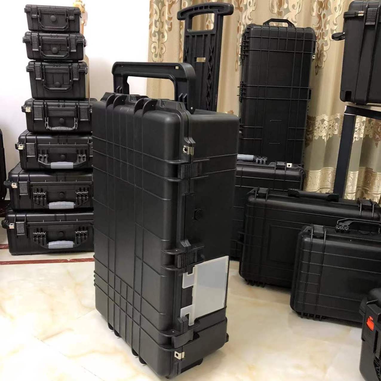 720x530x280mm DPC134-2 china IP67 Waterproof plastic pelican hard case with foam