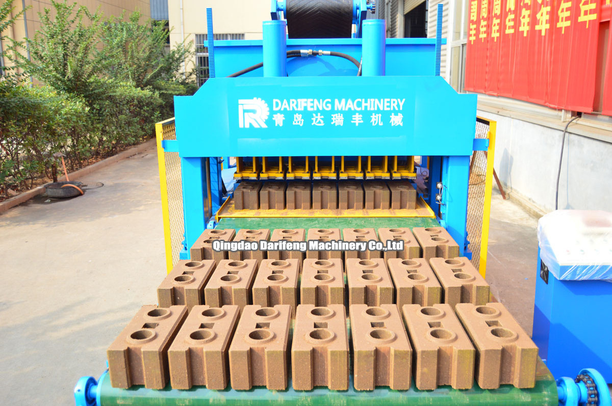 Widely Used Automatic brick making machine hydraulic press soil Mud brick machinery Manufacturer DF7-10 green clay brick machine