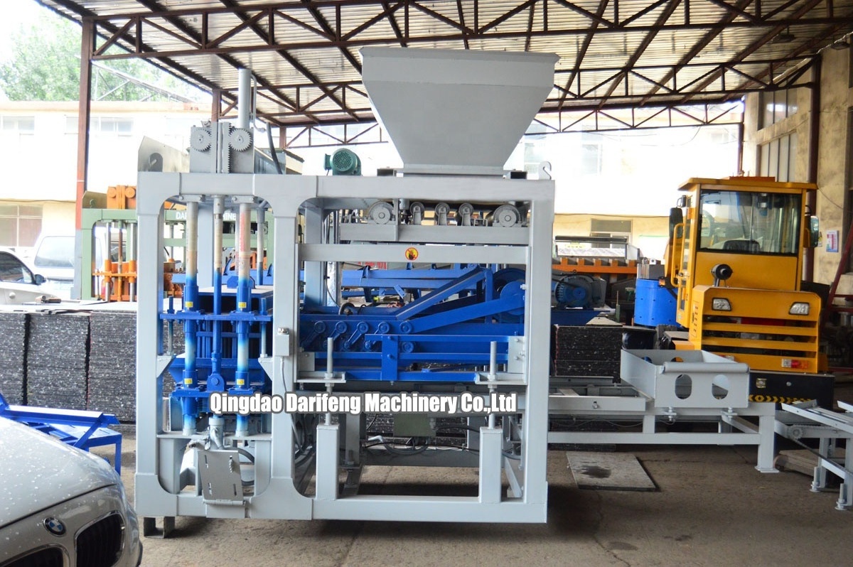 multi function brick moulding machine QT4-15 stone dust kerbs carbro brick making machine price in tanzania