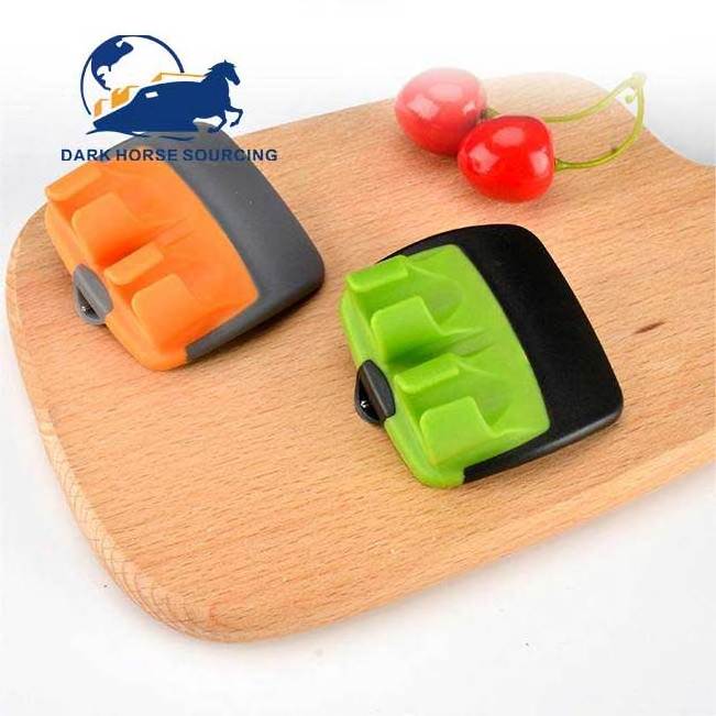 Hot sell Kitchen gadgets Plastic stainless steel double finger fruit vegetable peeler for home kitchen