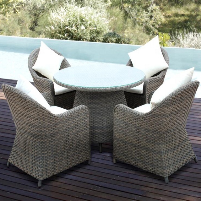 Leisure garden outdoor PE wicker rattan dining set with table and chairs for patio use