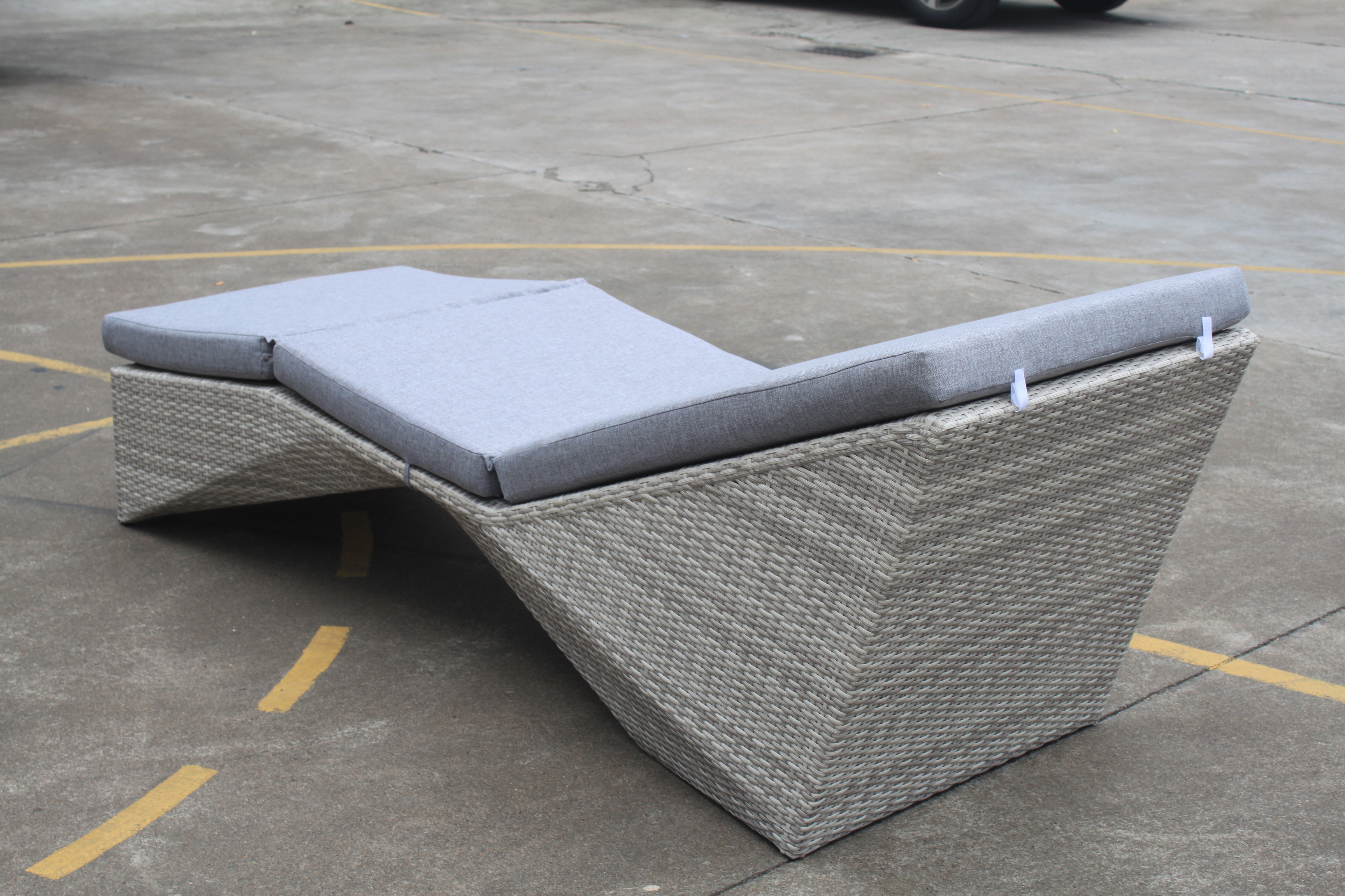 best outdoor lounge chair grey rattan sun loungers outdoor chaise pool wicker lounge chair for sale