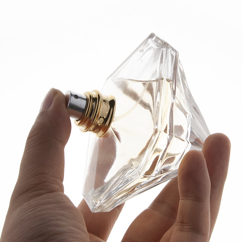 Wholesale Diamond Empty Bottle Perfume Bottles Fancy 75ml Luxury Unique Perfume Design Triangle Shape Glass Bottle