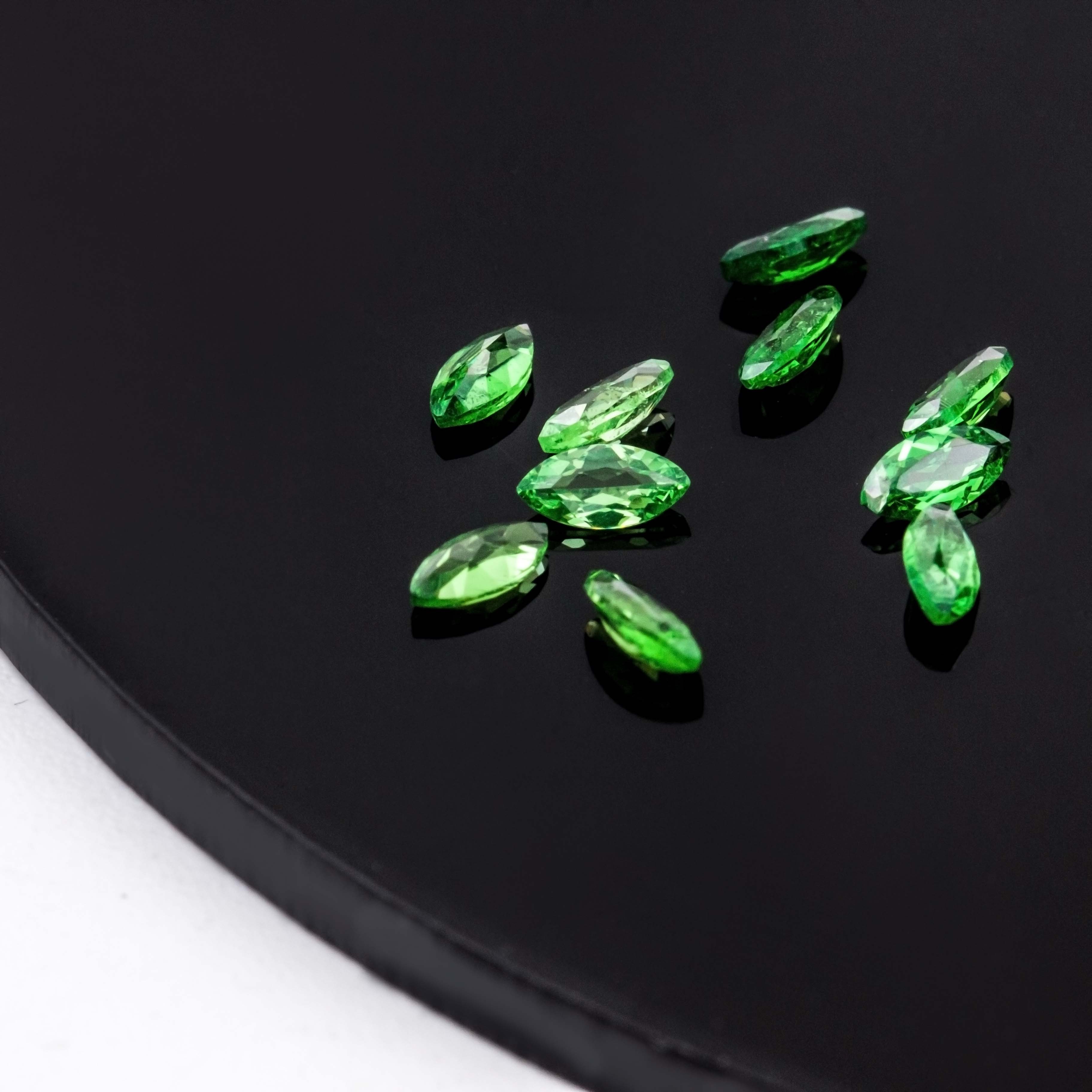 Tanzania Natural Bulk Gemstones Wholesale natural high quality green garnet horse eye cut jewelry