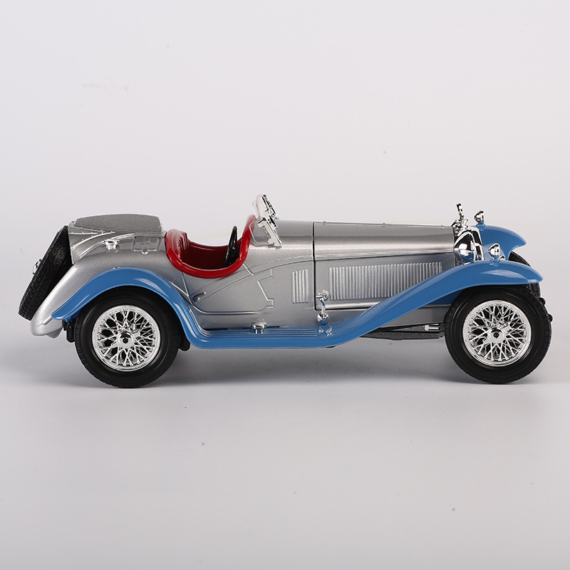 Bburago 1/18 Toy Vehicle 8C 2300 SPIDER TOURING Diecast Wheels Collectible Model Wholesale Model Cars