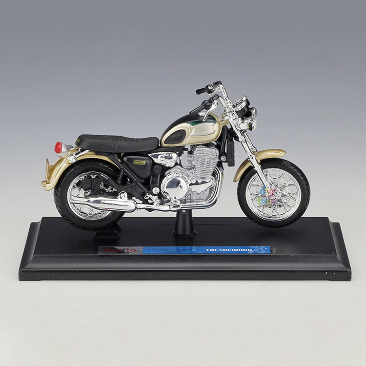 Maisto 1/18 Triumph Sprint RS Diecast Motorcycle Simulation Front Wheel Steering Metal Motorcycle Model