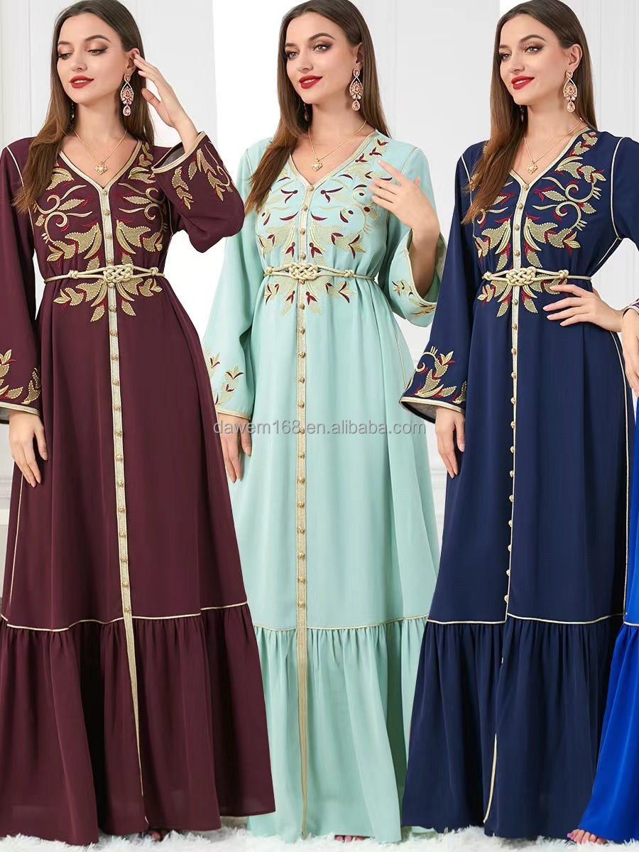 Wholesale 2024 vintage style Arabian maxi dress party long sleeve hot gold embroidered dress Middle Eastern women's dress