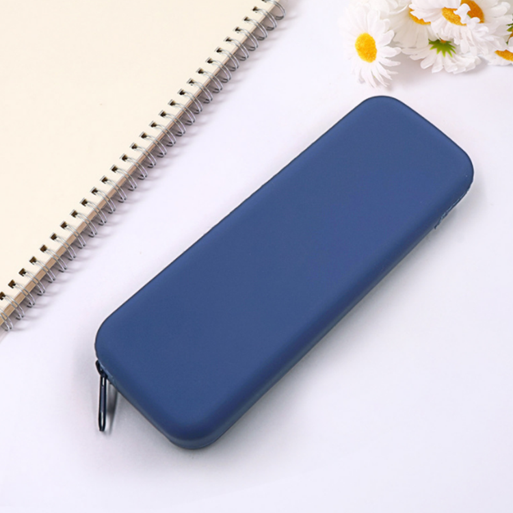 2022 New Fashion Japanese Style Customize Color Logo Square Silicone Pencil Case