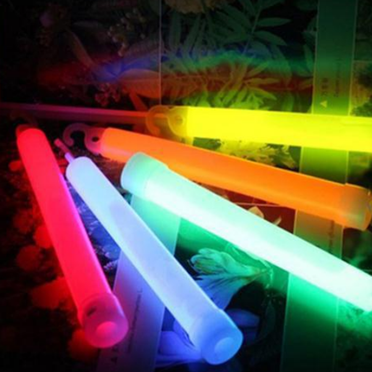 Wholesale Colored Fluorescent Flashing Light Up Night Club Plastic Glow Stick Promotion Toys