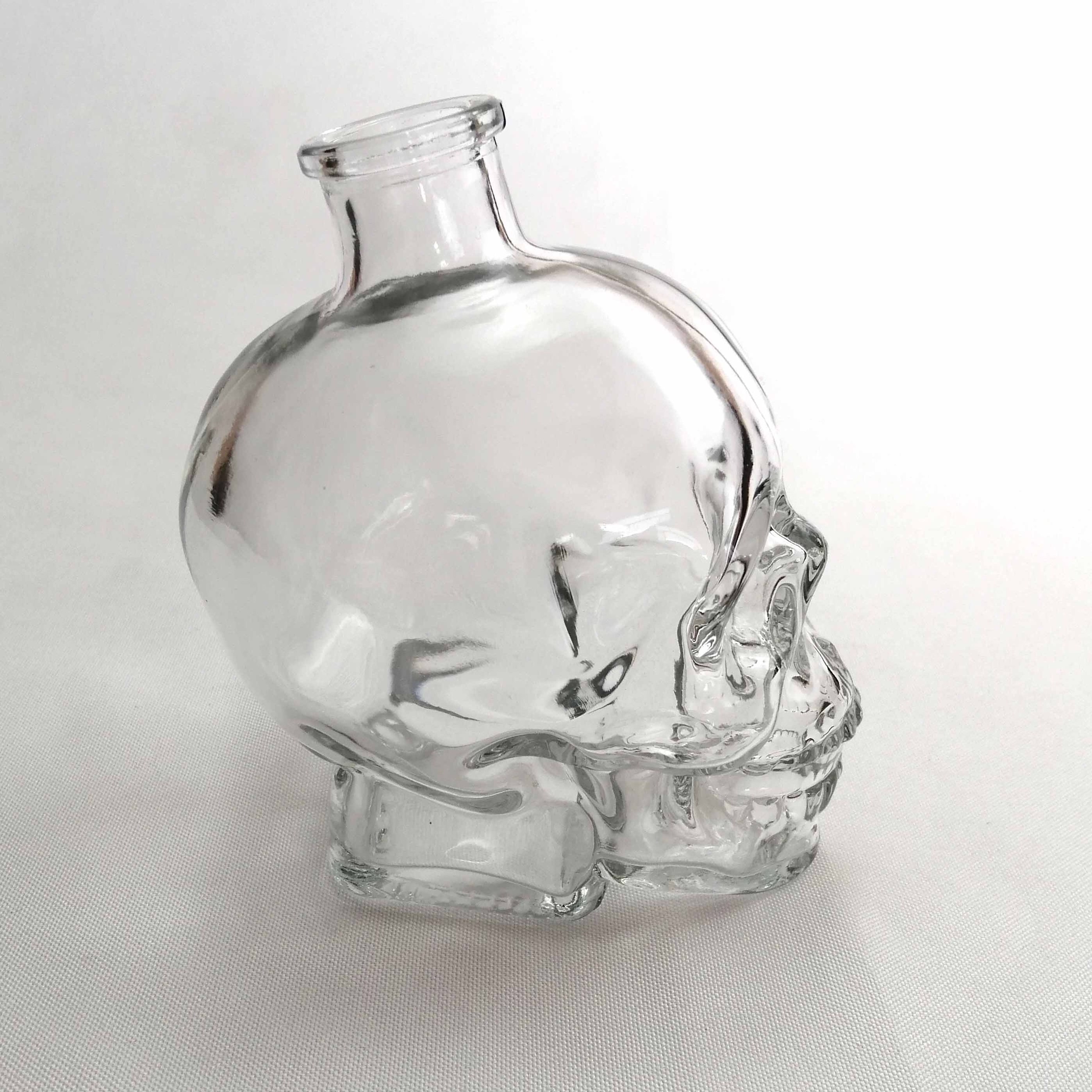 Wholesale custom package 120ml 200ml 400ml 750ml Skull Wine Glass Bottle Whiskey Decanter With Cork