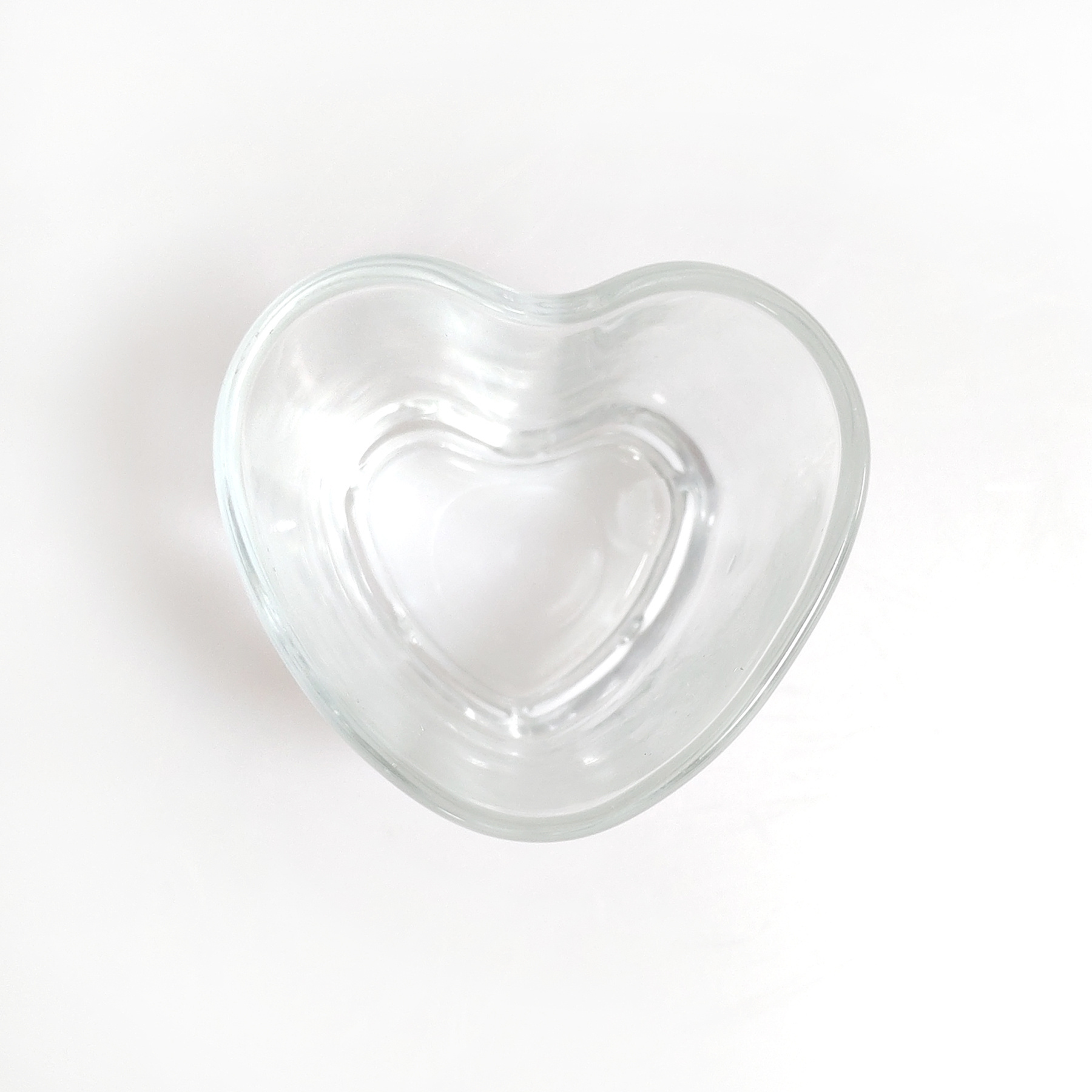 Wholesale Cheap Empty 50ml 1.5oz Cute Transparent Heart Shaped Glass Candle Jars for Candle Making