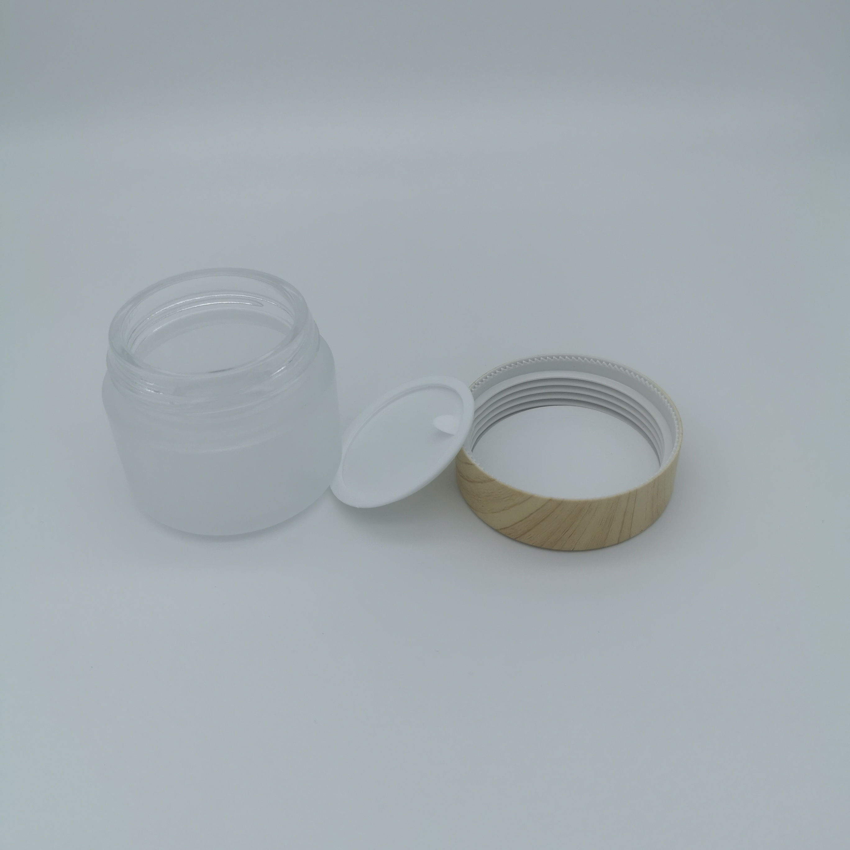 Environmental 5g 10g 15g 20g 30g 50g 100g  Empty Cosmetic Container Frosted Glass Cosmetic Cream Jar with Bamboo Lid