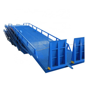 Steel  Materials Adjustable Hydraulic Forklift Container Loading Yard Ramp