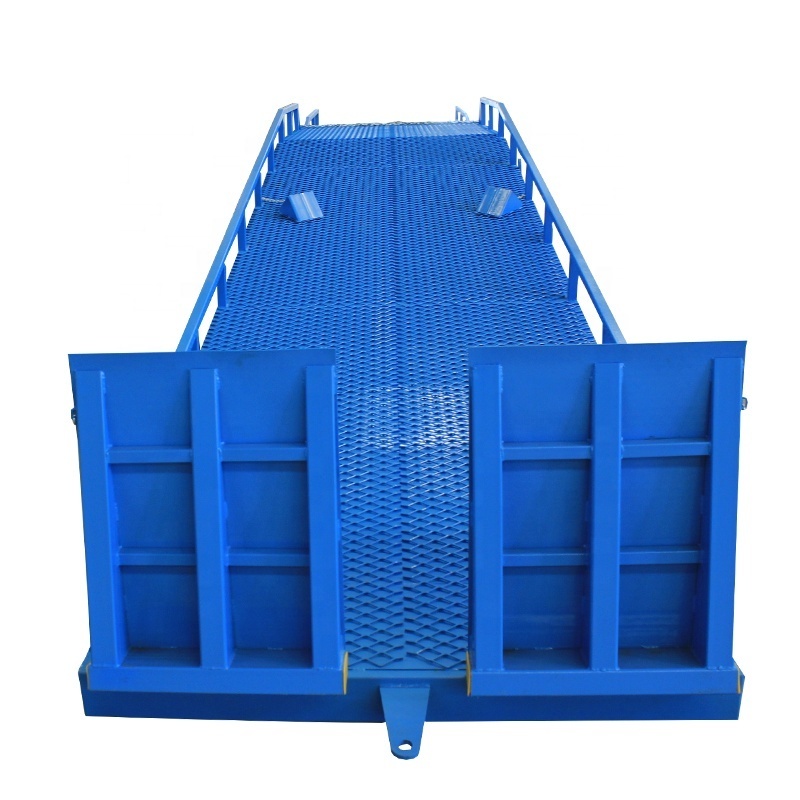 Steel  Materials Adjustable Hydraulic Forklift Container Loading Yard Ramp