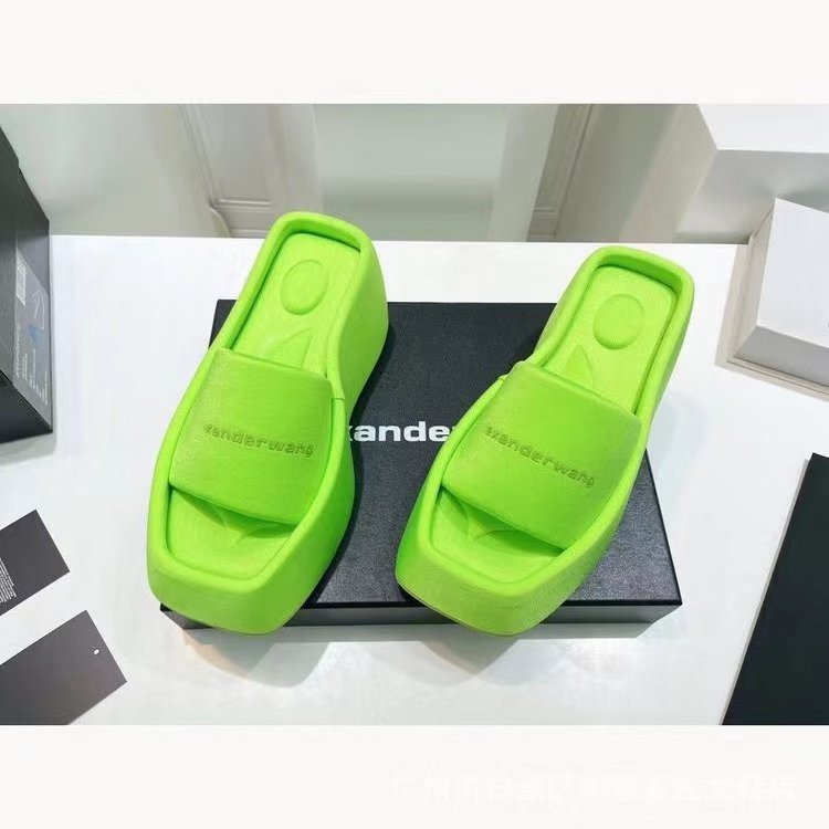 New High Quality High Wedge Heel Thick Sole Summer Women'S Square Sandals Slippers