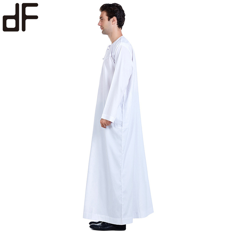 new arrival hot selling islamic man thobes white cotton blend muslim men thobe front button neck long al daffah thobe