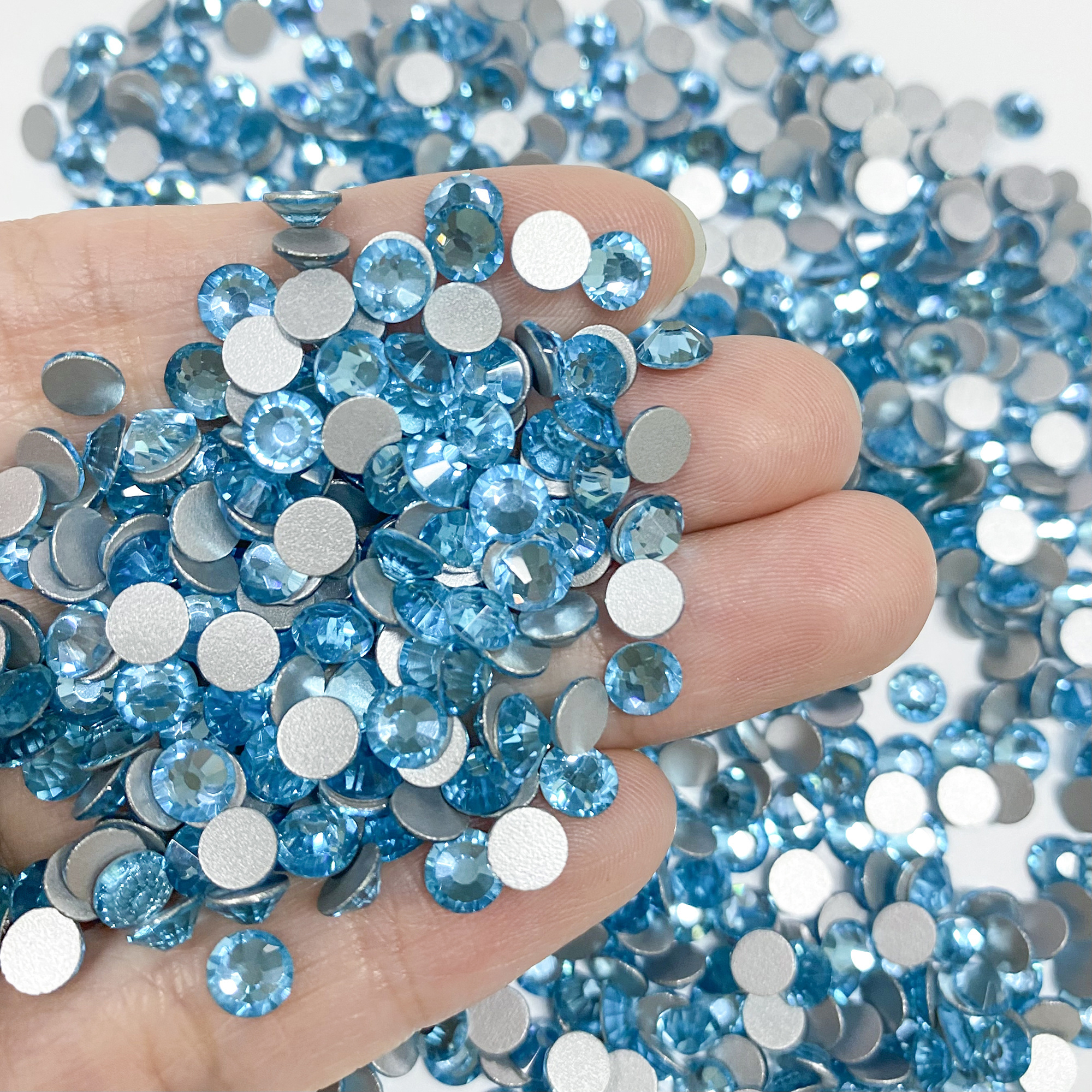 Hot Sale SS3-SS50 Bulk Rhinestones Wholesale Glass Rhinestones Flat Back Non Hotfix Glitter Diamond Stone For Garment Nail ArtT