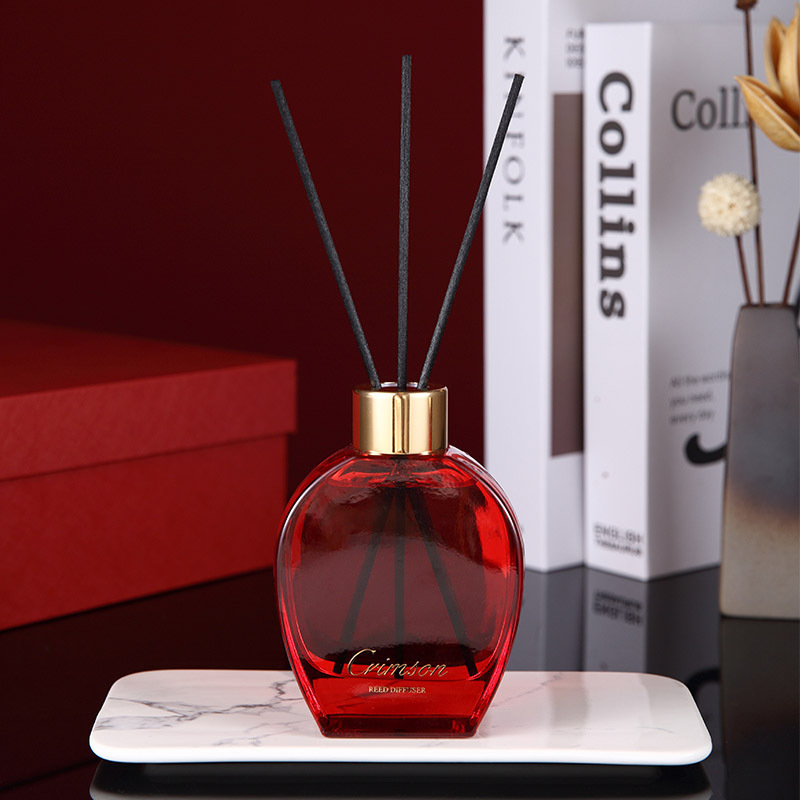 Wholesale Christmas gift box soy wax candle reed diffuser and aromatherapy candle set