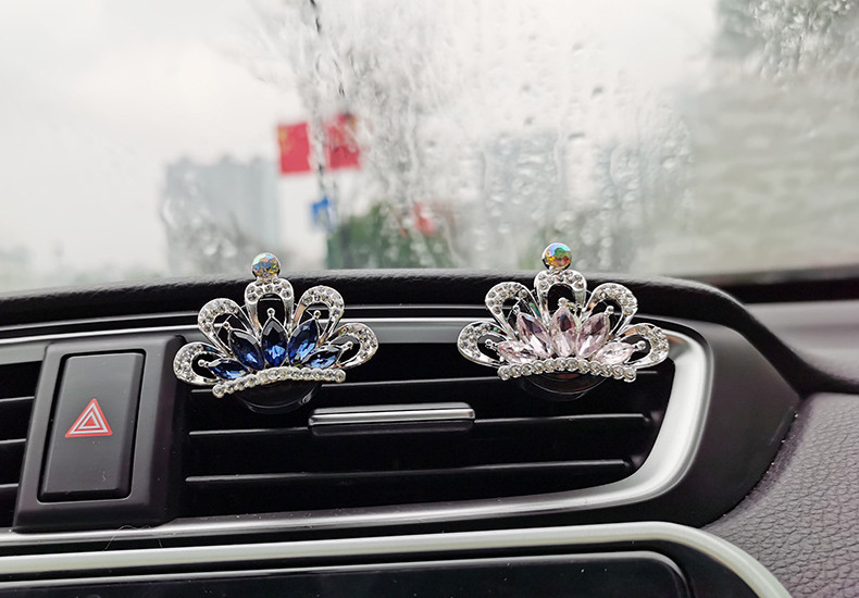 Aromatherapy  crown  Vent Clip car Air Freshener Car Diffuser