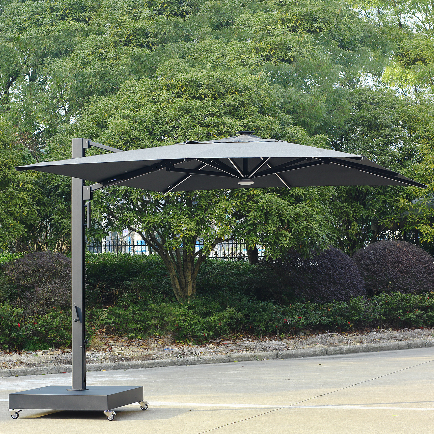 Custom Market Patio Garden Sun Shade Pool Aluminum Led Cantilever Umbrella Parasol Outdoor Umbrella