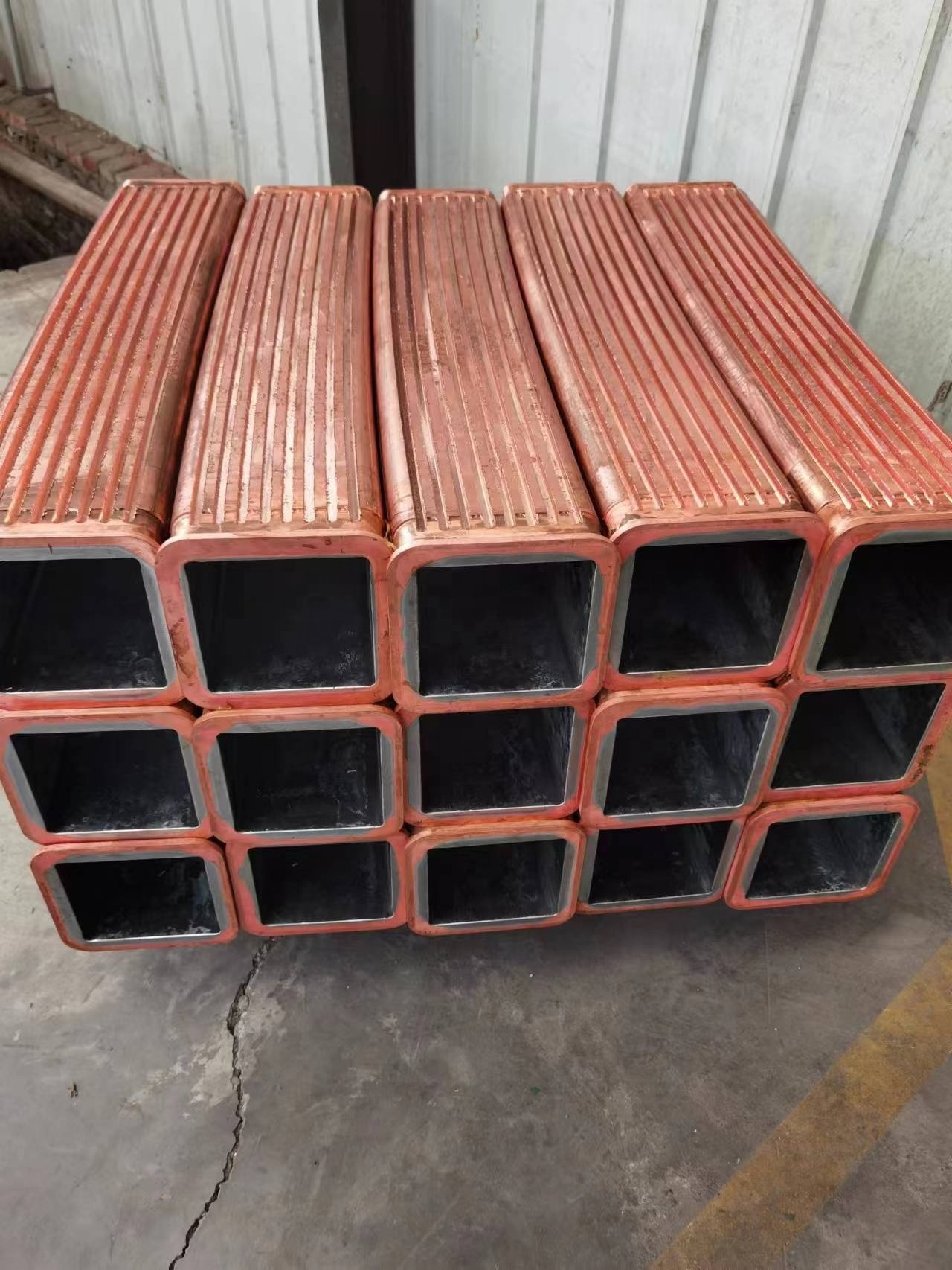 Manufacturer Round Square Rectangular Copper Mould Pipes Tube With Best Price