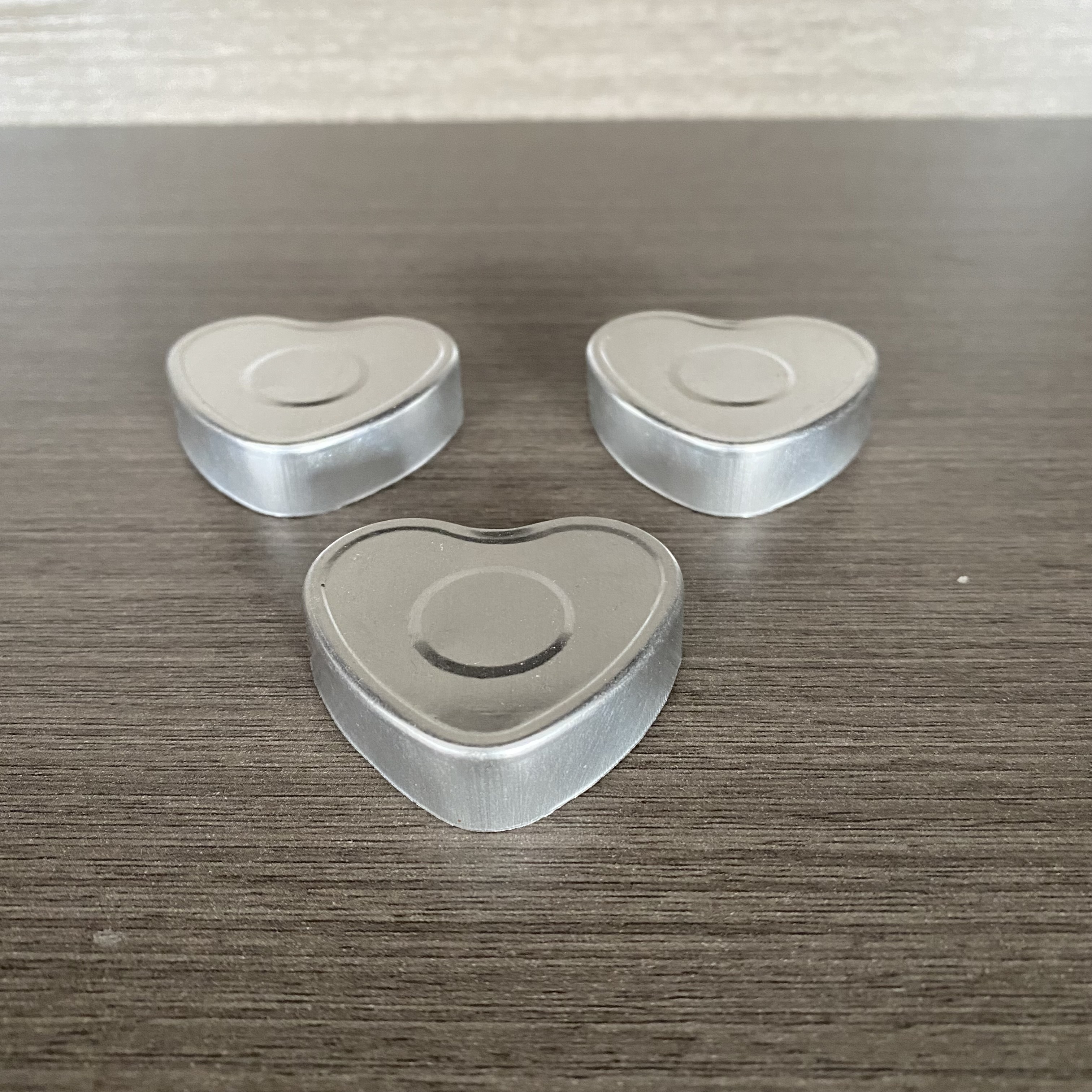 festival usage heart shape aluminium tealight candle cup