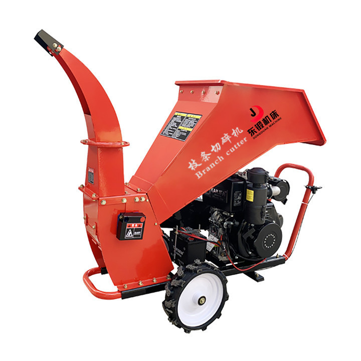 farm-oriented small hammer mill mobile wood crusher making sawdust diesel bamboo coconut shell husk wood chipper shredder